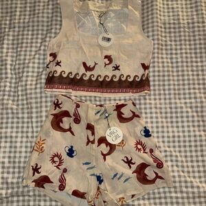 VRC Girl Beige and Red Dolphin Print Set